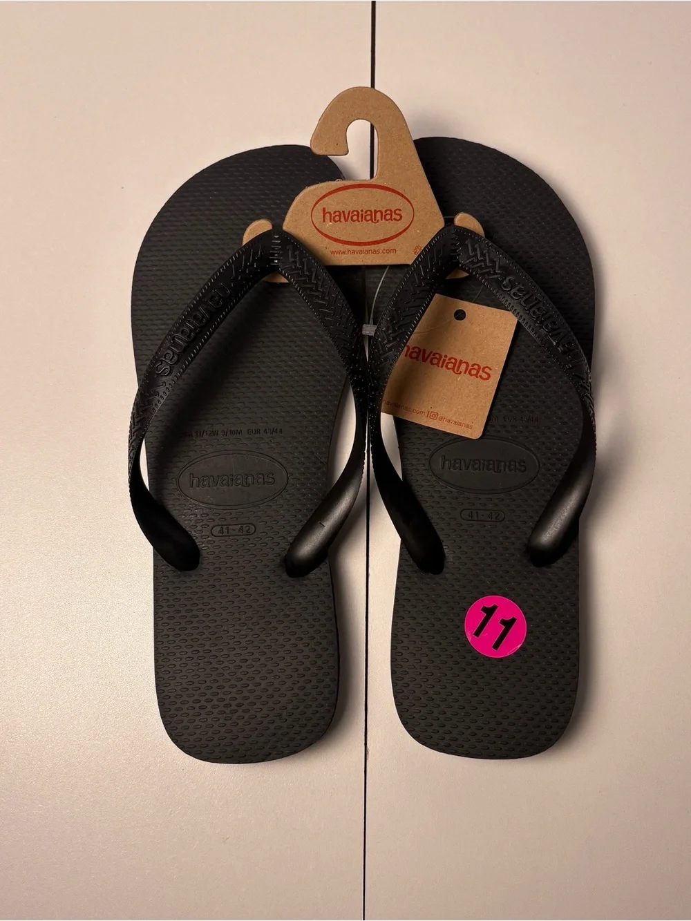 Flip-flop sandals (Havaianas)
